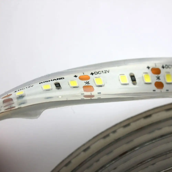 LED стрічка RN32C0TA-B, 6000K, 8,6W, 2835, 120 шт, IP67, 12V, 570LM RN32C0TA-B6 фото